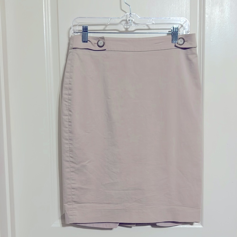 Like NEW! Ann Taylor Pencil Skirt